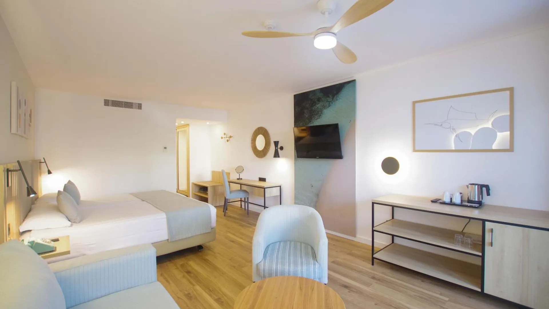 Hotel Las Costas Пуэрто дель Кармен 4*,  Испания